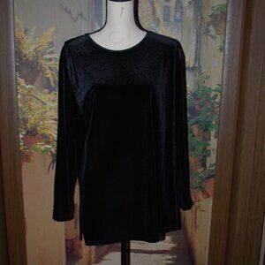 Black Tunic Top by Impressions - M